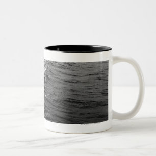 Ocean waves Two-Tone coffee mug