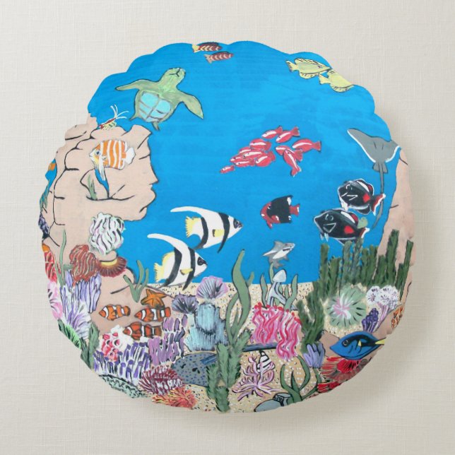 Oceania Round Throw Pillow (Front)