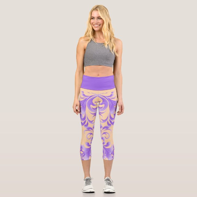 Oceanic Bloom: Purple Wave Harmony / Stylish Art  Capri Leggings (Front)