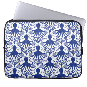 Octopus (light background) laptop sleeve