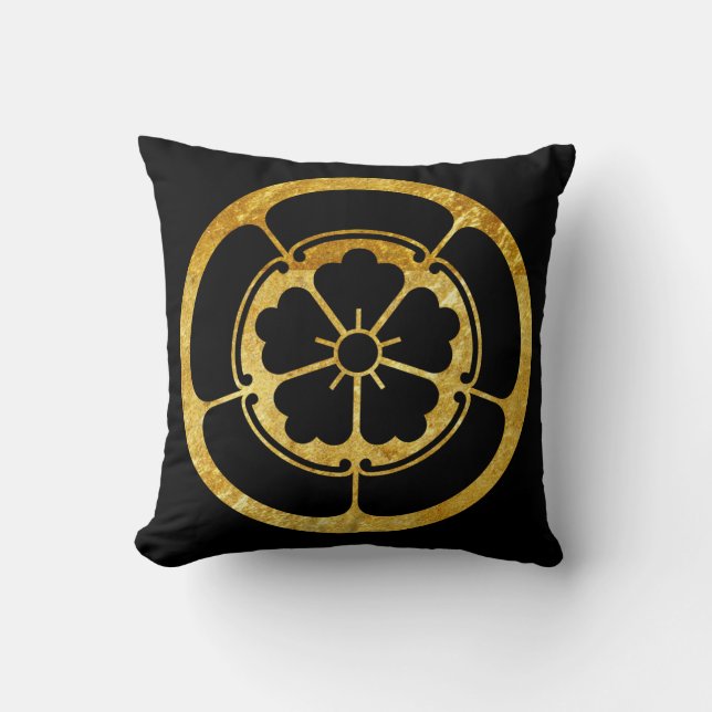 Oda Mon Japanese samurai clan faux gold on black Cushion (Front)