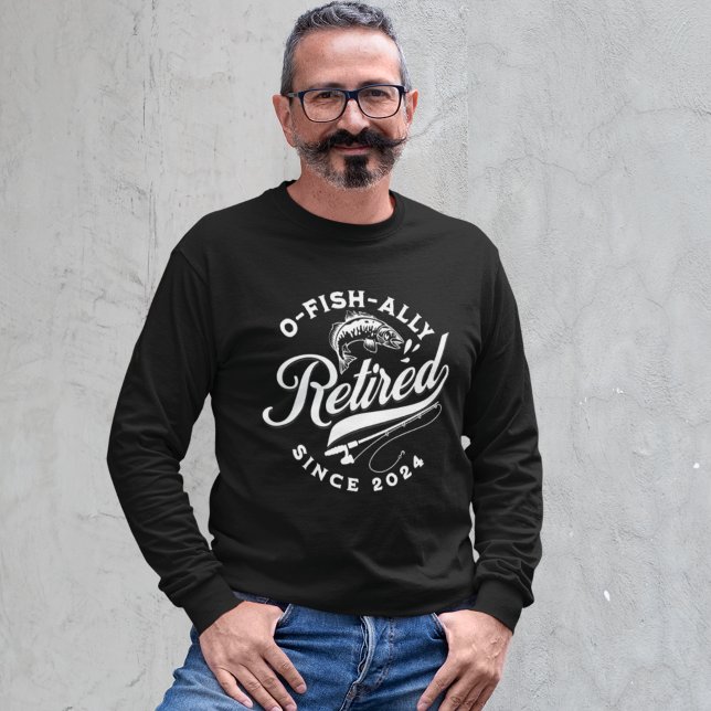 Ofishally Retired 2024 Funny Fishing Sweatshirt (Creator Uploaded)