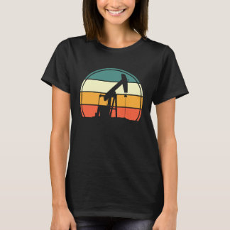 Oilfield Pump Drilling Oilfield Worker Retro Oil R T-Shirt