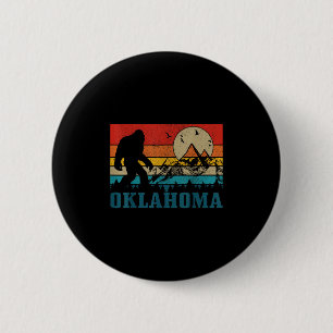 Oklahoma Bigfoot Vintage Mountains Hiking Camping 6 Cm Round Badge