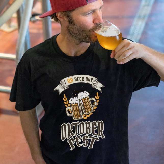 Oktoberfest Beer Festival  T-Shirt (Oktoberfest Beer Festival T-Shirt)