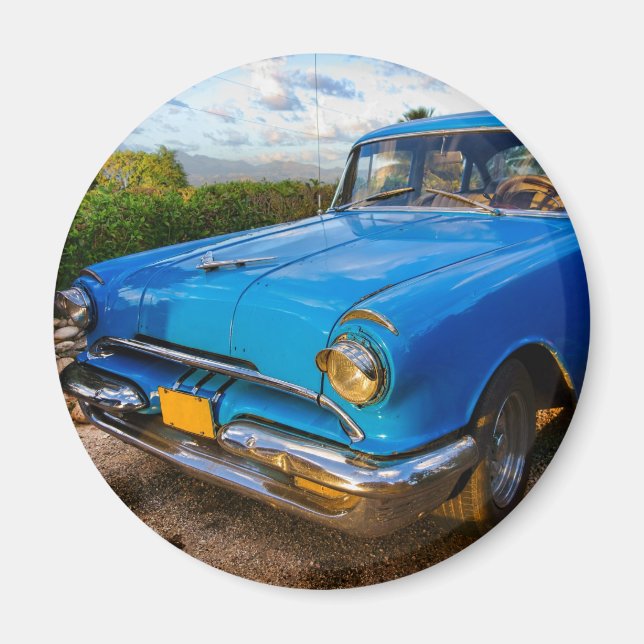 Old American classic car in Trinidad, Cuba Magnet (Front)