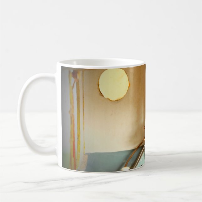 Old and dirty interior scratch build design of min coffee mug (Left)