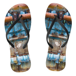 Old and rusty Atlas Imperial diesel engine at Inde Thongs