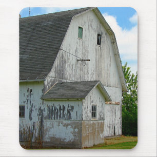 Old Barn With Oil Paint Effect Mouse Pad