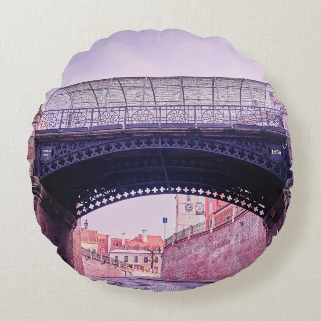 Old bridge,  mediaeval bridgeantique, arch, archit round cushion (Front)