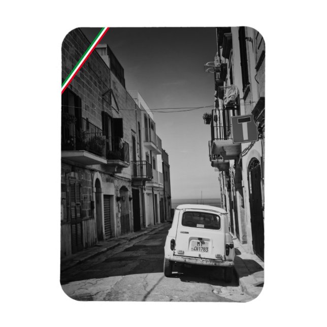 Old car in a street in Italy with sea Magnet (Vertical)