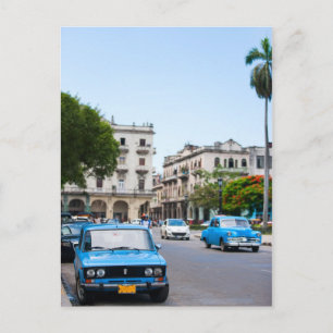 Old cars on the Havana streets Postcard