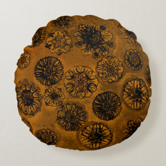 Old day patterns round cushion