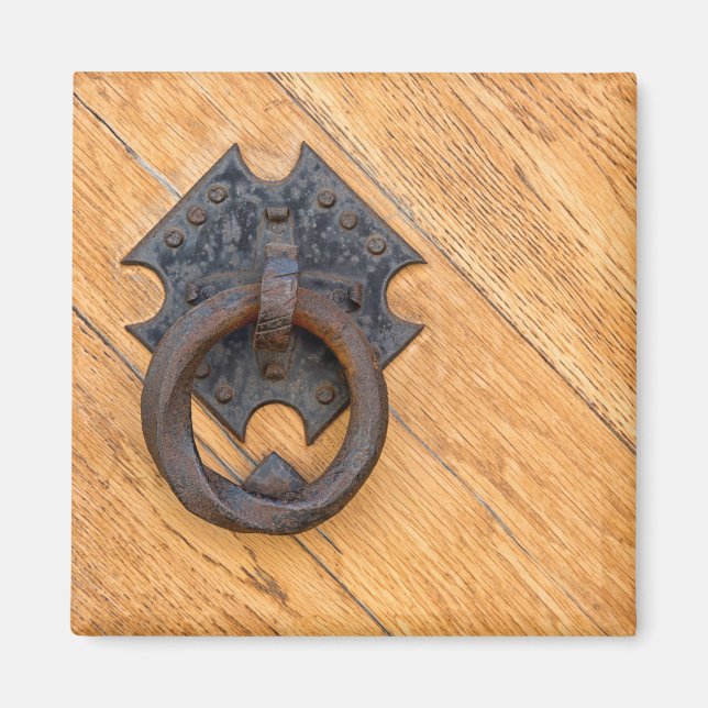 Old door knocker magnet (Front)