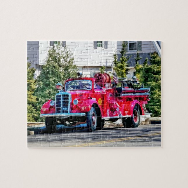 Old Fashioned Fire Truck Jigsaw Puzzle (Horizontal)
