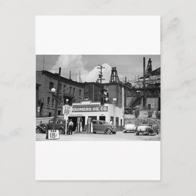 Old Gas Station, 1930s Postcard (Front)