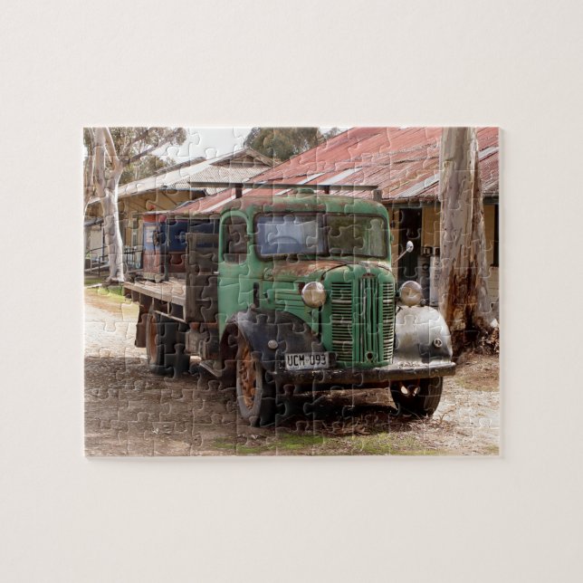 Old green truck jigsaw puzzle (Horizontal)