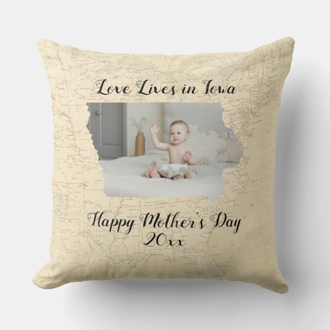 Old Map Love Lives In Iowa State Shaped Photo Cushion (Front)
