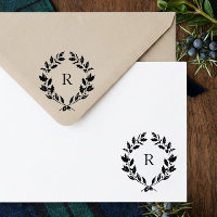 Old Money Heritage Holly Monogram Crest
