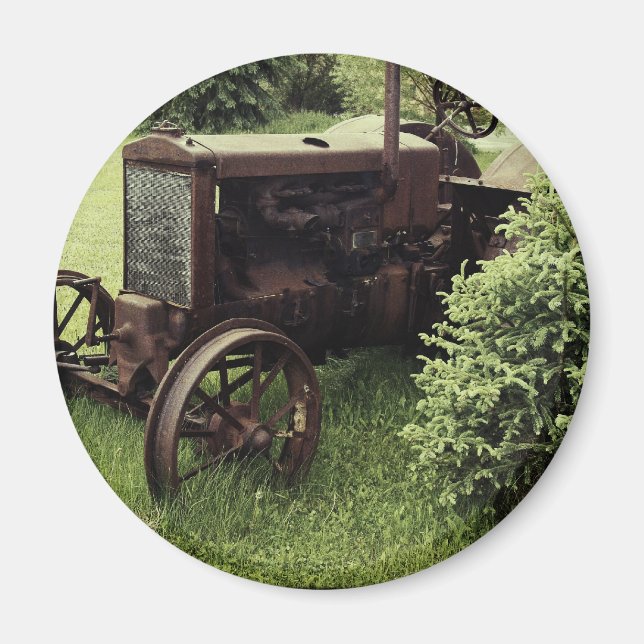 Old Rusty Tractor Magnet (Front)