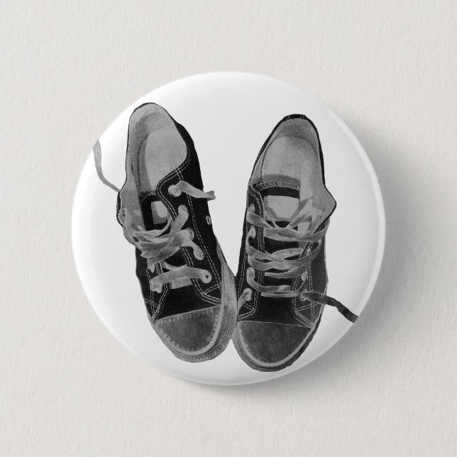 OLD SNEAKERS 6 CM ROUND BADGE (Front)