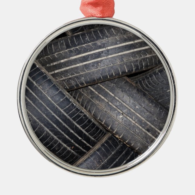 Old Tires for Recycling Metal Tree Decoration (Front)