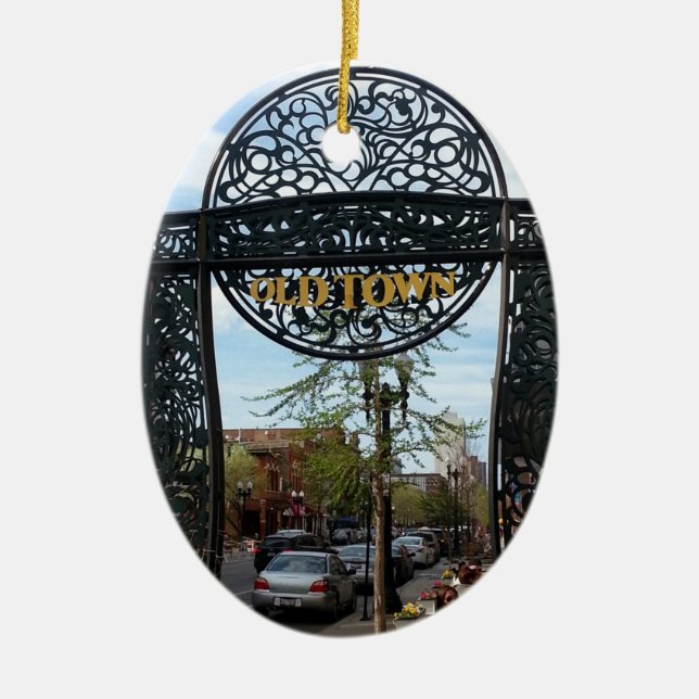 Old Town Chicago Ceramic Tree Decoration (Front)