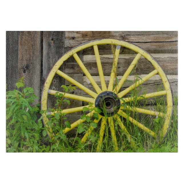 Old wagon wheel in historic old gold town cutting board (Front)