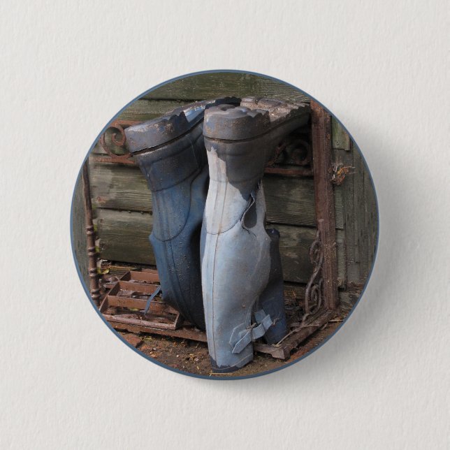 Old Wellies 6 Cm Round Badge (Front)