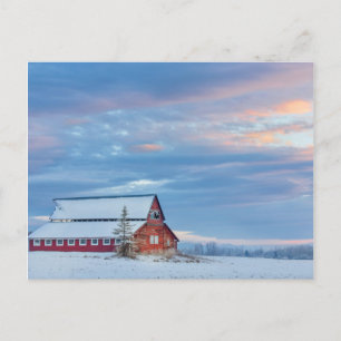 Old Wooden Red Barn In The Lower Valley Postcard