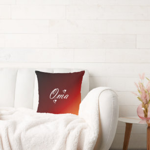 oma weiße schrift auf rotem grund cushion