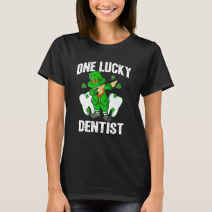 One Lucky Dentist St Patricks Day Dabbing Leprecha T-Shirt