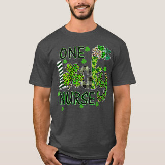 One Lucky Nurse St Patrick's Day Shamrock Leopard  T-Shirt