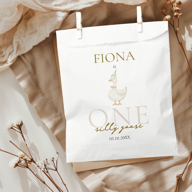 One Silly Goose Gingham 1st Birthday Favour Bag (One Silly Goose Favor Bags Gingham Beige Gender Neutral Party Favors 1st Birthday)