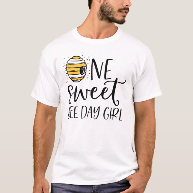 One Sweet Bee Day Girl Funny Spring Birthday Mum W T-Shirt (Front)