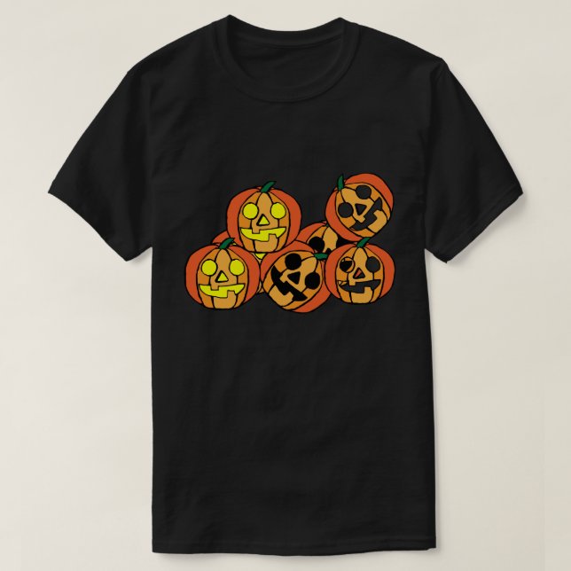 Only 7 pumpkin's left! T-Shirt (Design Front)
