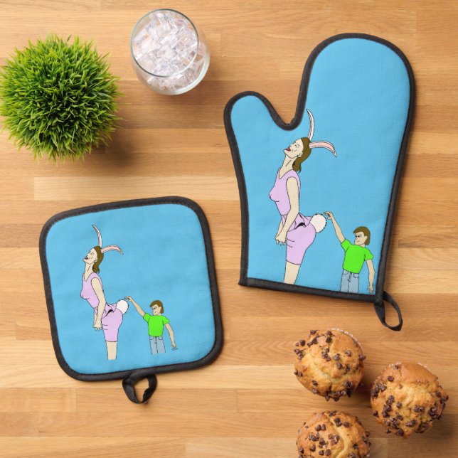 oooo fuzzy  oven mitt & pot holder set (Top Down)