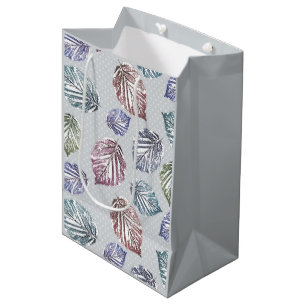 Openwork leaves on a light grey background medium gift bag