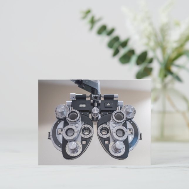 Optometrist  postcard (Standing Front)