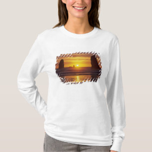 OR, Oregon Coast, Cannon Beach, seastacks at 2 T-Shirt