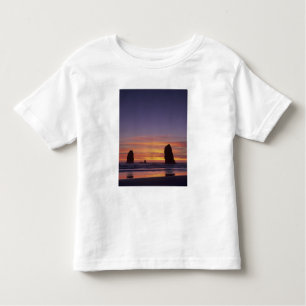 OR, Oregon Coast, Cannon Beach, seastacks at Toddler T-Shirt