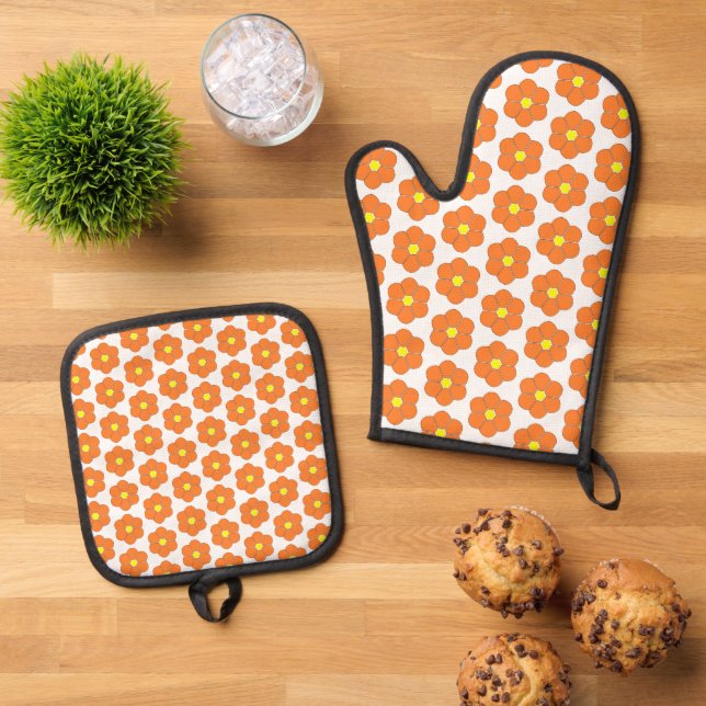 Orange Flower Design Oven Mitt & Pot Holder Set (Top Down)