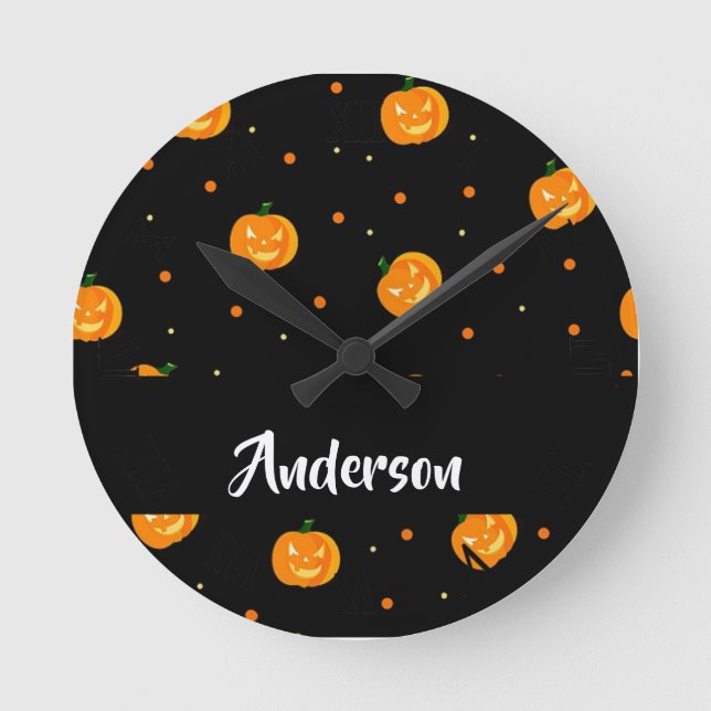 Orange pumpkin heads with polka dots round clock (Front)