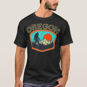 Oregon Bigfoot Vintage Outdoor Badge Retro Style G T-Shirt