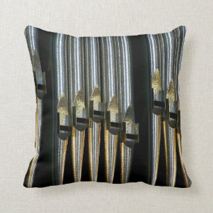 Organ pipes in spotted silver cushion