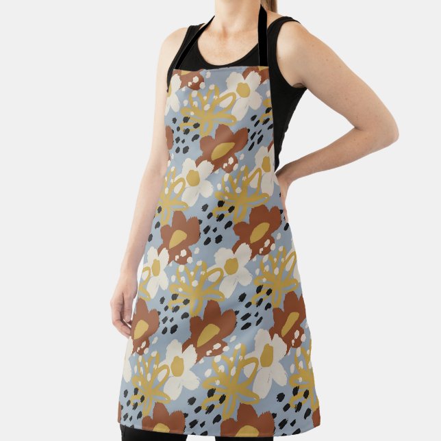 Organic Flat Floral Apron (Insitu)