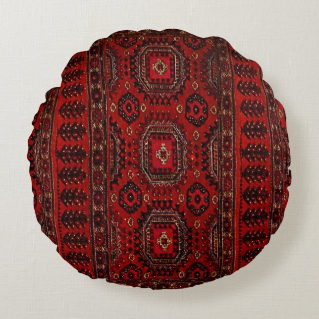 Oriental rug in warm colours round cushion (Front)