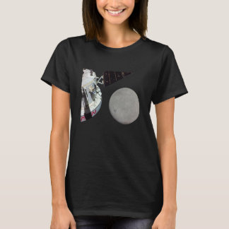 Orion Spacecraft Seeing Moon Woman On The Moon_1 T-Shirt