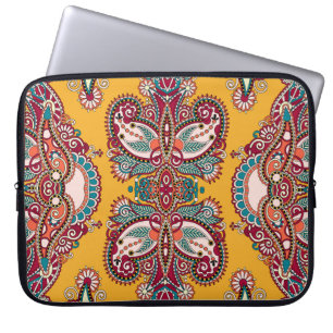 Ornamental Floral Paisley: Traditional Bandanna Laptop Sleeve