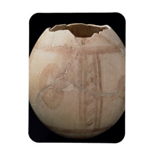 Ostrich egg cut in the form of a vase from Puig de Magnet